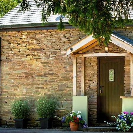 River Cottage@Cwm Mill - Riverside Family Holidays In The Black Mountains Hereford Exterior photo